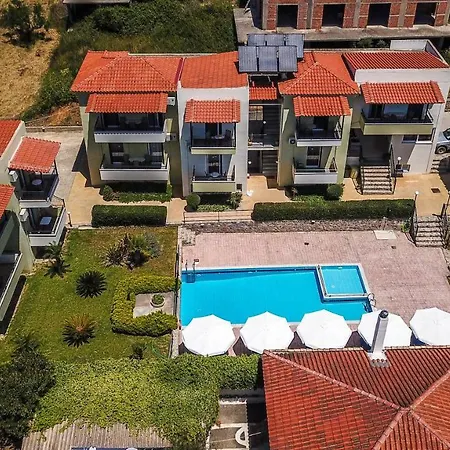 Fotis Apartment *